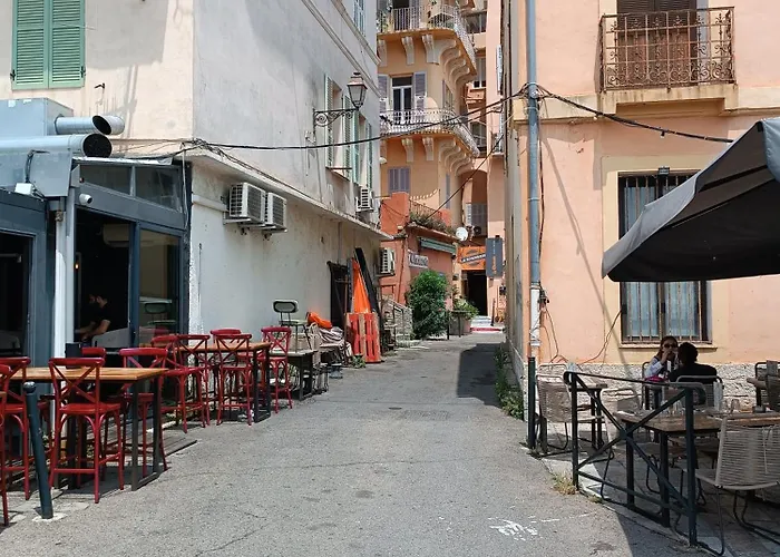 Nid Douillet - Maison Spinola *